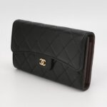 Chanel Quilted Lambskin CC Clutch (Шанель) — фото 2