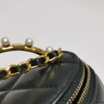 Chanel Quilted Lambskin CC Crossbody (Шанель) — фото 11