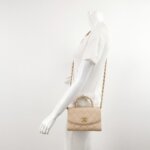 Chanel Quilted Lambskin CC Crossbody (Шанель) — фото 2
