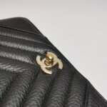 Chanel Quilted Calfskin CC Shoulder Bag (Шанель) — фото 15