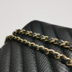 Chanel Quilted Calfskin CC Shoulder Bag (Шанель) — фото 17
