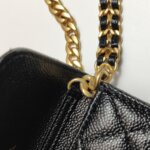 Chanel Quilted Calfskin CC Crossbody (Шанель) — фото 12