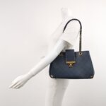 Chanel Quilted Lambskin CC Shoulder Bag (Шанель) — фото 2