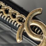 Chanel Quilted Lambskin CC Clutch (Шанель) — фото 10