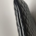 Chanel Quilted Lambskin CC Clutch (Шанель) — фото 16