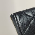 Chanel Quilted Lambskin CC Clutch (Шанель) — фото 19