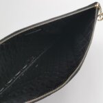 Chanel Quilted Lambskin CC Clutch (Шанель) — фото 6