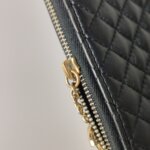 Chanel Quilted Lambskin CC Clutch (Шанель) — фото 9