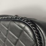Chanel Quilted Lambskin CC Shoulder Bag (Шанель) — фото 15