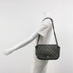 Chanel Quilted Lambskin CC Shoulder Bag (Шанель) — фото 2