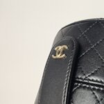 Chanel Quilted Lambskin CC Crossbody (Шанель) — фото 11