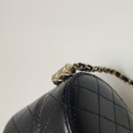 Chanel Quilted Lambskin CC Crossbody (Шанель) — фото 12