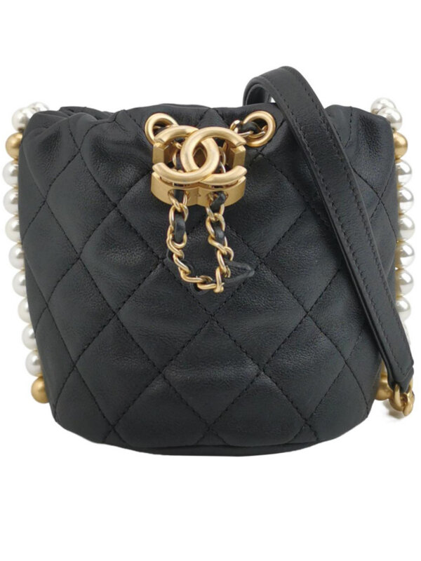 Chanel Quilted Calfskin CC Crossbody (Шанель)