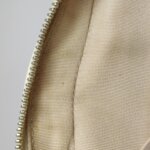 Chanel Quilted Calfskin CC Shoulder Bag (Шанель) — фото 11