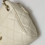 Chanel Quilted Calfskin CC Shoulder Bag (Шанель) — фото 32