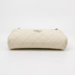 Chanel Quilted Calfskin CC Shoulder Bag (Шанель) — фото 6
