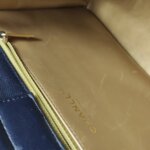 Chanel Quilted Lambskin CC Shoulder Bag (Шанель) — фото 10