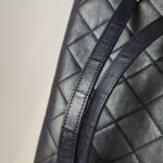 Chanel Quilted Lambskin CC Shoulder Bag (Шанель) — фото 27