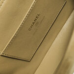 Chanel Quilted Lambskin Crossbody (Шанель) — фото 10