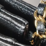 Chanel Quilted Calfskin CC Crossbody (Шанель) — фото 17