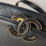 Chanel Quilted Lambskin CC Crossbody (Шанель) — фото 9