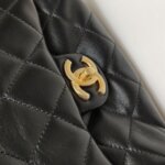 Chanel Quilted Lambskin CC Crossbody (Шанель) — фото 12