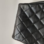Chanel Quilted Lambskin CC Crossbody (Шанель) — фото 18