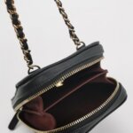 Chanel Quilted Calfskin CC Shoulder Bag (Шанель) — фото 7