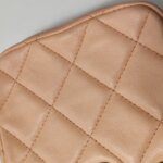 Chanel Quilted Lambskin CC Shoulder Bag (Шанель) — фото 21
