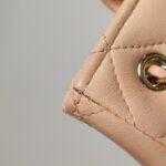 Chanel Quilted Lambskin CC Shoulder Bag (Шанель) — фото 23