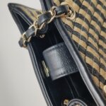Chanel Colorblock Calfskin CC Crossbody (Шанель) — фото 22
