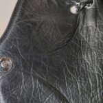 Chanel Quilted Waxed Calfskin Logo Shoulder Bag (Шанель) — фото 10