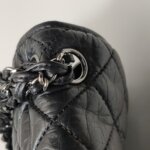 Chanel Quilted Waxed Calfskin Logo Shoulder Bag (Шанель) — фото 13