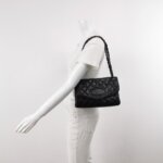 Chanel Quilted Waxed Calfskin Logo Shoulder Bag (Шанель) — фото 2