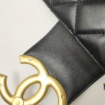 Chanel Quilted Lambskin CC Shoulder Bag (Шанель) — фото 12