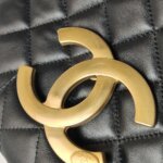 Chanel Quilted Lambskin CC Shoulder Bag (Шанель) — фото 16