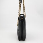 Chanel Quilted Lambskin CC Shoulder Bag (Шанель) — фото 3