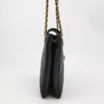 Chanel Quilted Lambskin CC Shoulder Bag (Шанель) — фото 4