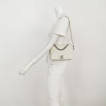 Chanel Quilted Calfskin CC Shoulder Bag (Шанель) — фото 2