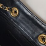 Chanel Quilted Lambskin CC Crossbody (Шанель) — фото 11