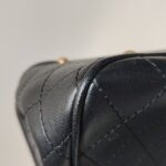 Chanel Quilted Lambskin CC Crossbody (Шанель) — фото 17