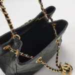 Chanel Quilted Lambskin CC Crossbody (Шанель) — фото 7