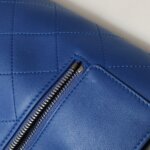 Chanel Quilted Calfskin CC Crossbody (Шанель) — фото 17