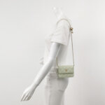 Chanel Quilted Lambskin CC Shoulder Bag (Шанель) — фото 2