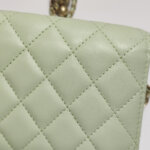 Chanel Quilted Lambskin CC Shoulder Bag (Шанель) — фото 23