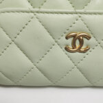 Chanel Quilted Lambskin CC Shoulder Bag (Шанель) — фото 25
