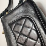 Chanel Quilted Waxed Calfskin CC Shoulder Bag (Шанель) — фото 31