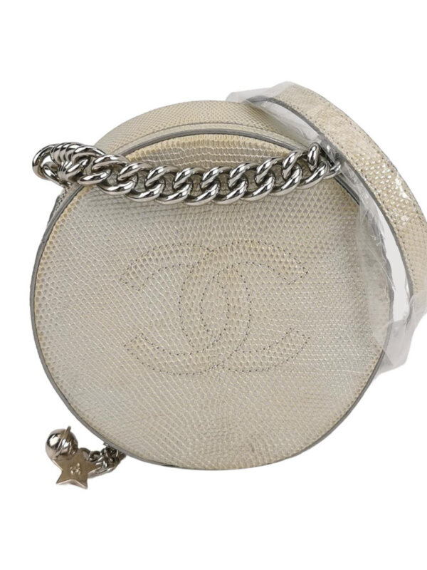 Chanel Round