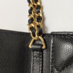 Chanel Quilted Calfskin CC Crossbody (Шанель) — фото 15