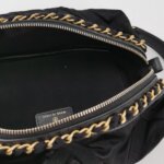 Chanel Quilted Lambskin CC Handbag (Шанель) — фото 7